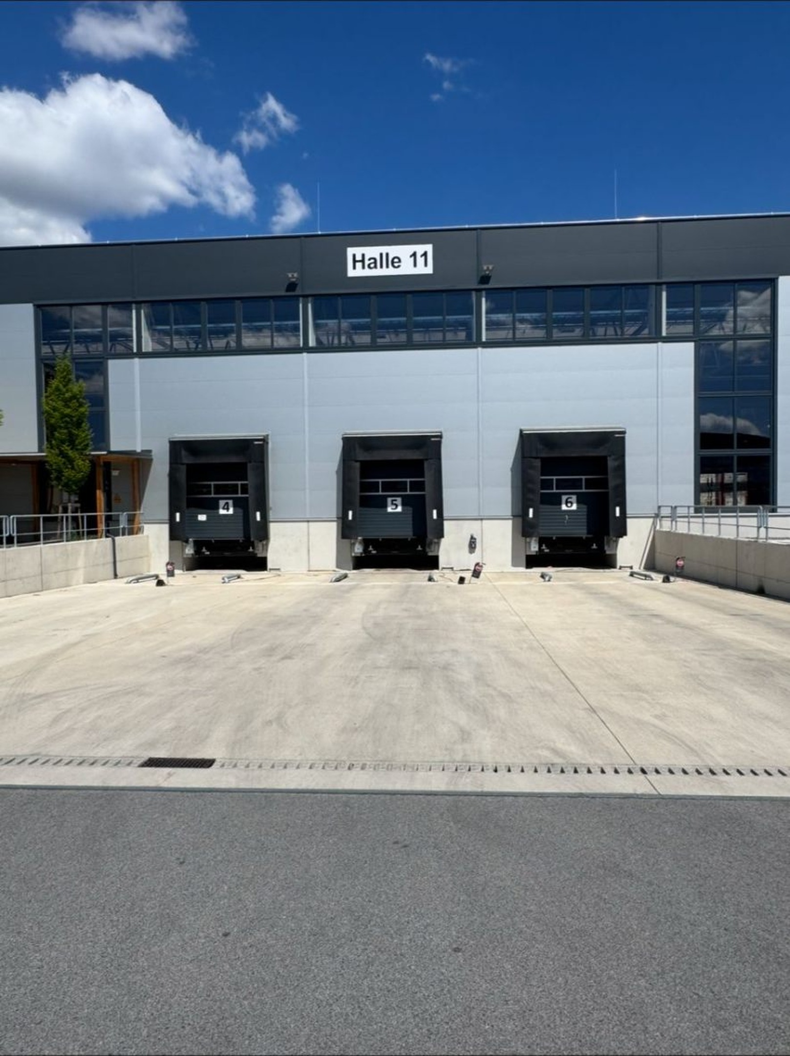 Verladezone Halle 11